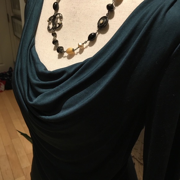 Tahari Turquoise 💯 % silk top - - Picture 5 of 7